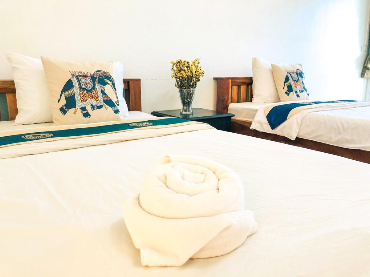 Baanlugchange Hotel Чантабури Екстериор снимка
